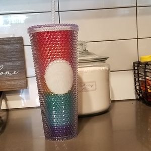 Starbuck Rainbow cup